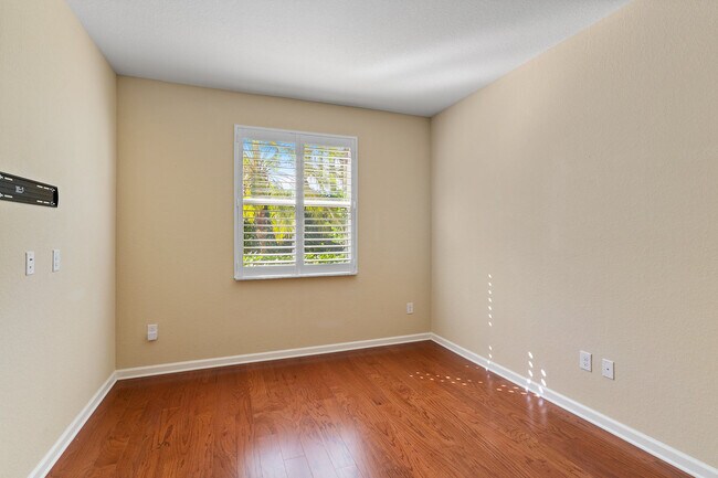 Building Photo - 6637 Alden Woods Cir