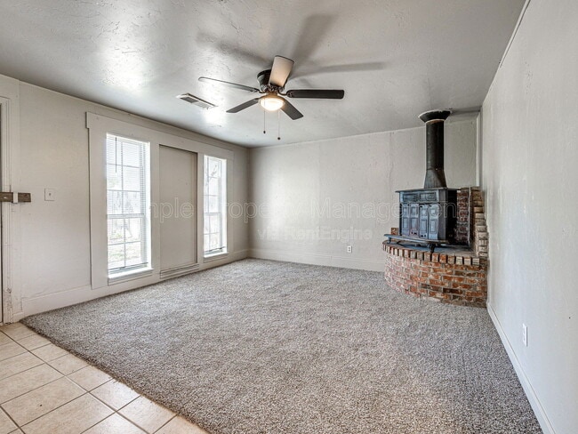 Building Photo - 1108 Mallard Dr