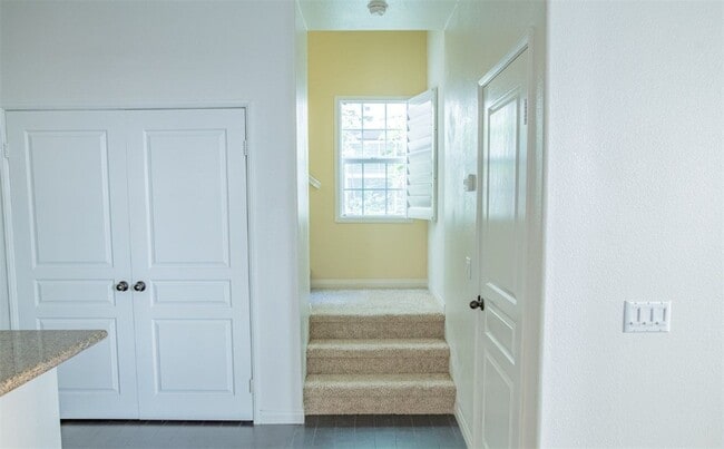 Building Photo - 4230 Vía Angelo