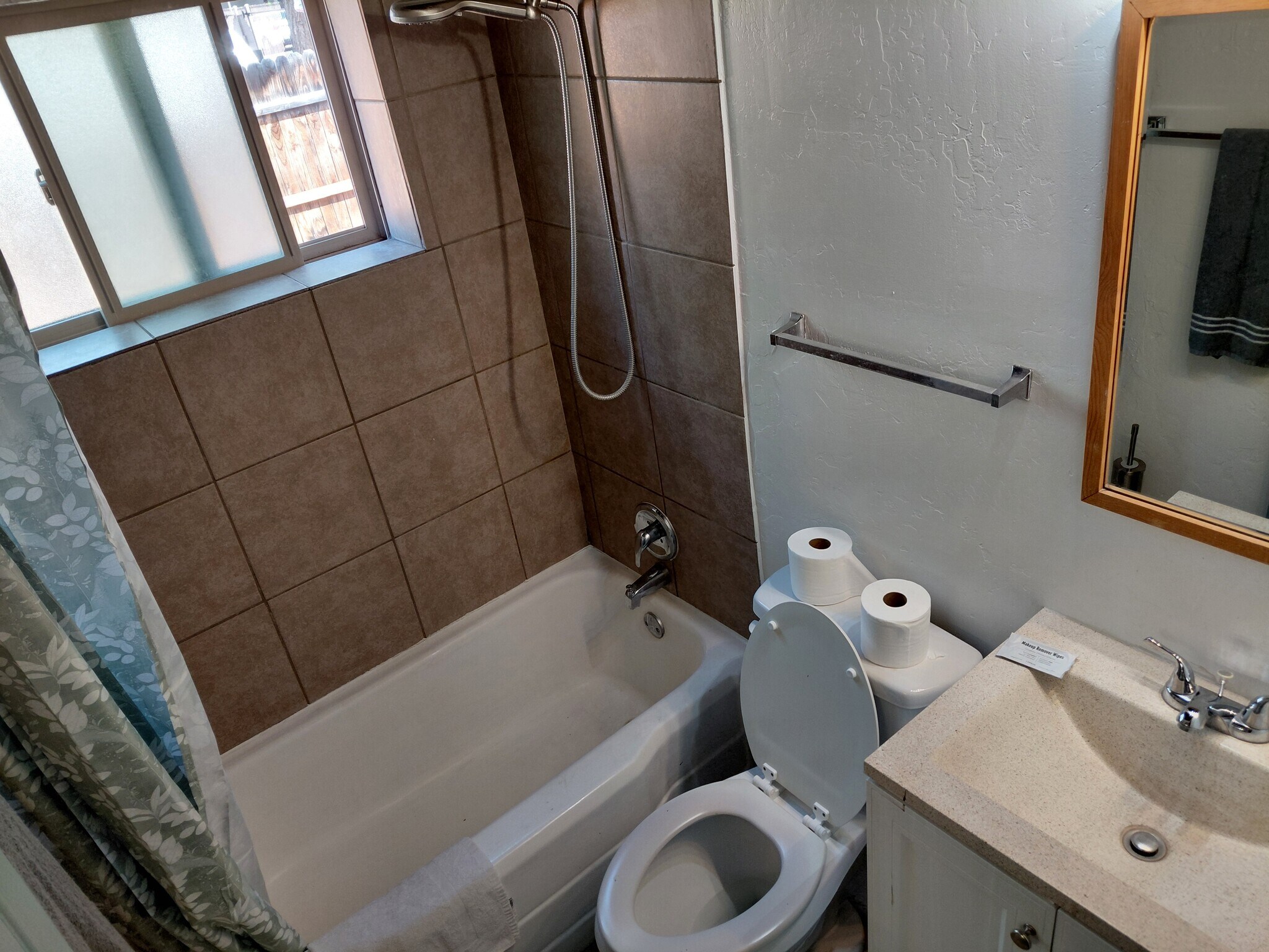 Bathroom - 2311 New York Ave SW