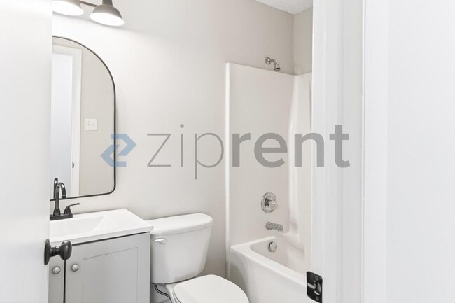 Building Photo - 318 Nugget Ct