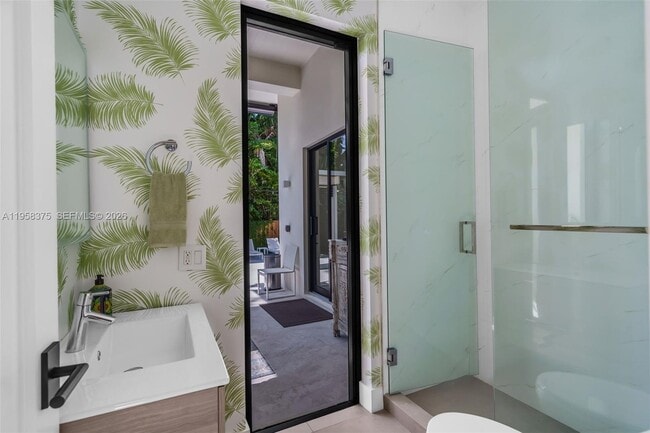 Building Photo - 420 Palmwood Ln