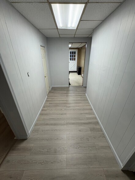 Building Photo - 29 E 4th St