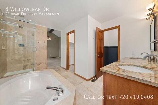 Building Photo - 8 Willowleaf Dr