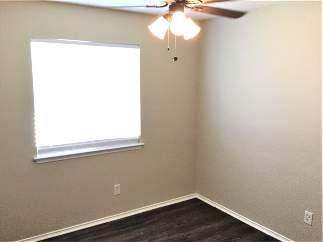 Building Photo - 1006 Bradford Ln