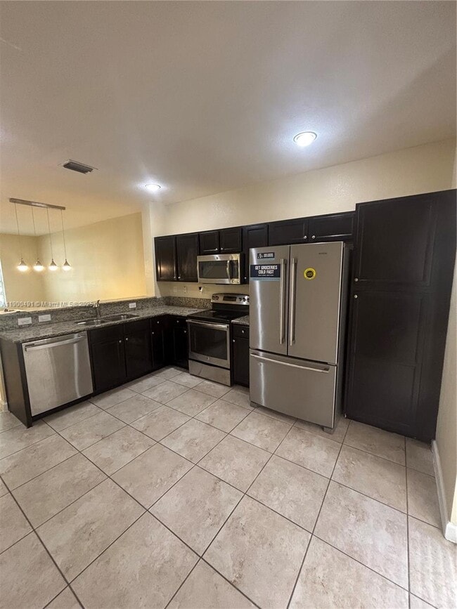 Building Photo - 9456 SW 171st Pl