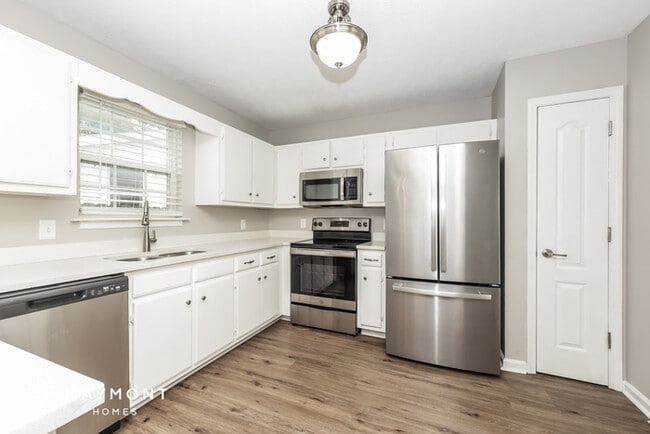 Building Photo - 431 NYU Pl