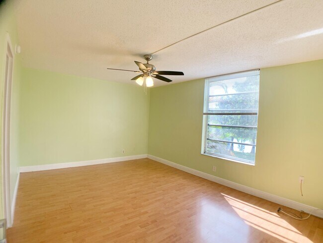 Building Photo - 8370 Sands Point Blvd