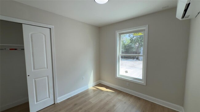 Building Photo - 120 Linden Ave