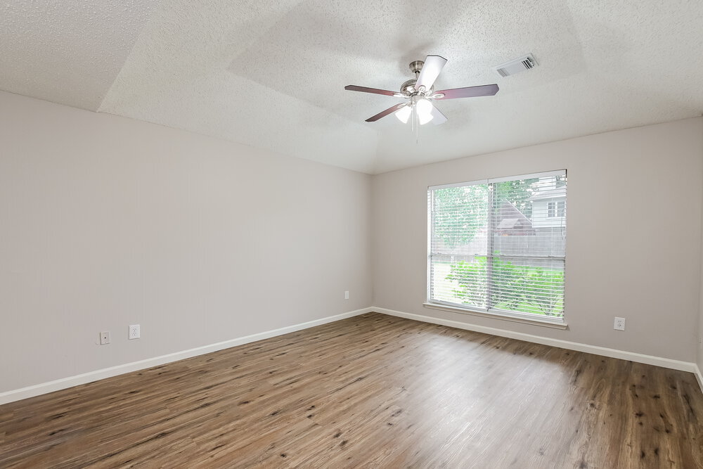 Building Photo - 8930 Stoney Bend Dr