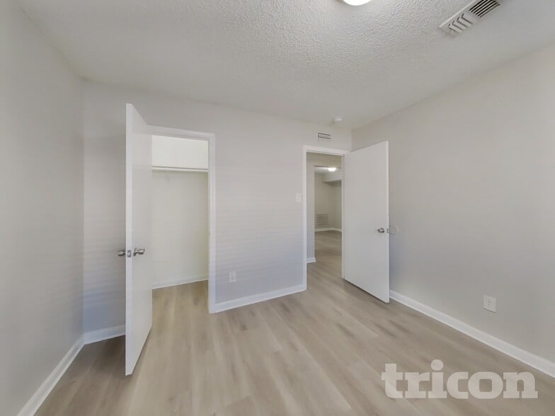 Building Photo - 623 Walston Ln