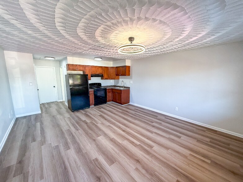 Building Photo - 717 Guy Ave