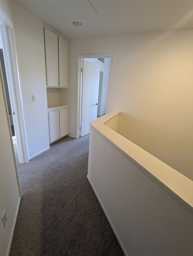 Building Photo - 2 Bed / 2.5 Bathroom Two Story Townhome at the Tristan complex in Rancho San Diego