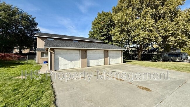 Primary Photo - 930 S Johnson St