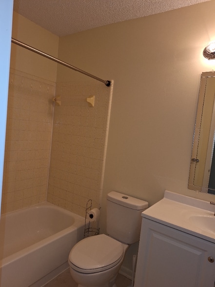 Building Photo - 125 22nd Ave