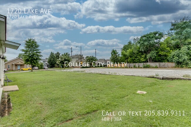 Building Photo - 1720 Lake Ave