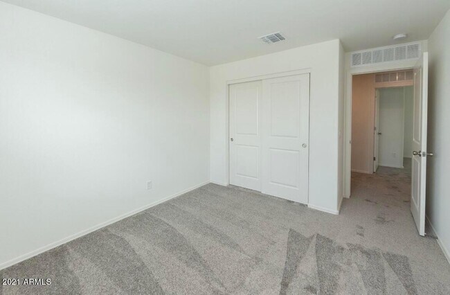 Building Photo - 7259 N 125th Dr