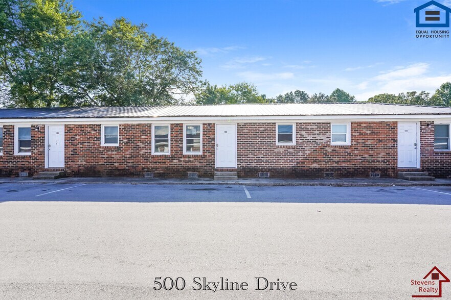 Building Photo - 412 Greggview St