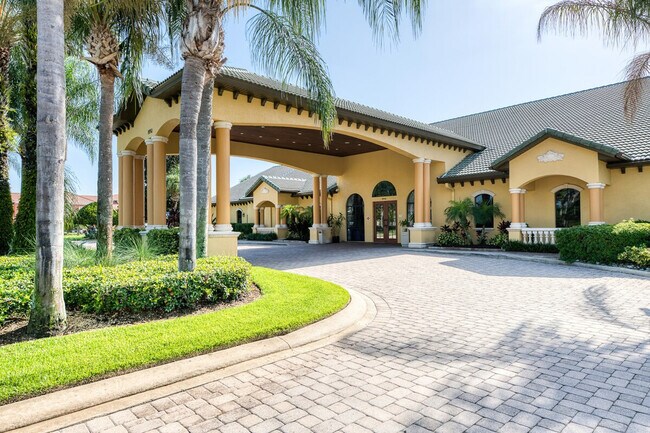Building Photo - 8928 Cuban Palm Rd
