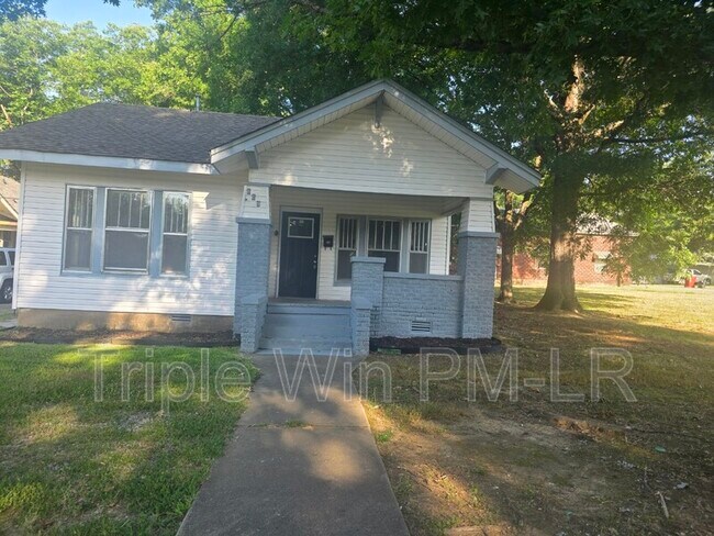 Building Photo - 609 N Morrill St