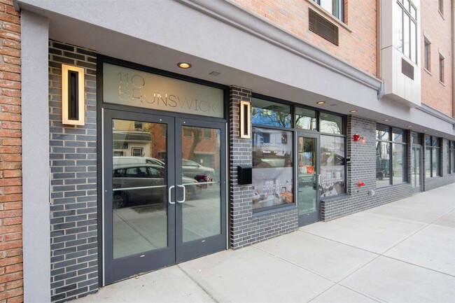 Building Photo - 110 Brunswick St