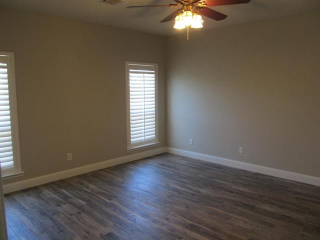 Building Photo - 1614 N Timber Brook Dr