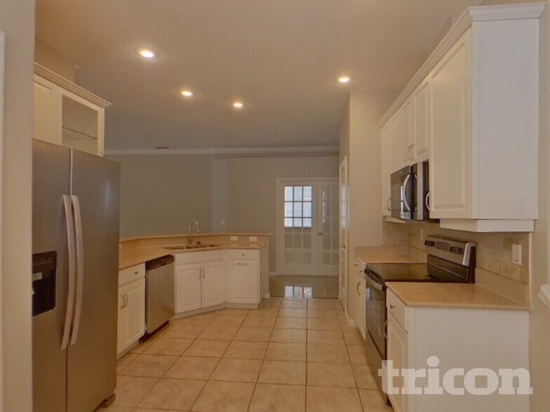 Building Photo - 1142 Barclay Wood Dr