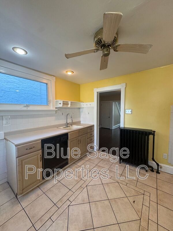 Building Photo - 754 Buck Ln