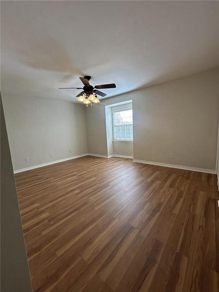 Building Photo - 3725 Lilac Ln