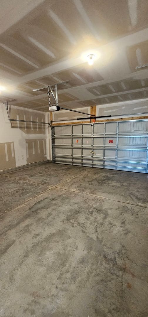 Building Photo - 3 Bed | 2.5 Bath | 2-Car Garage | Brand-Ne...