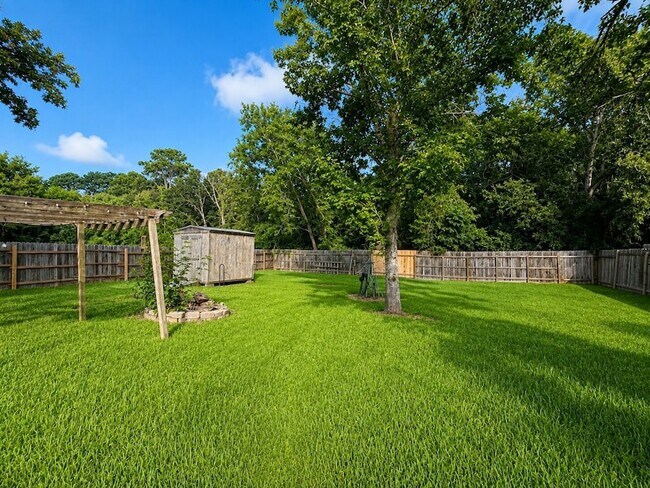 Building Photo - 4418 Saffron Ln