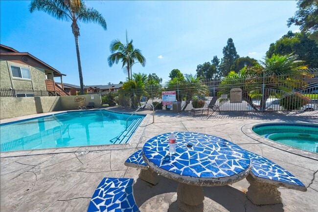 Building Photo - 510 Calle Montecito