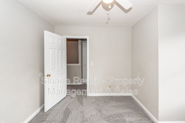 Building Photo - 149 Pine Shadow Dr