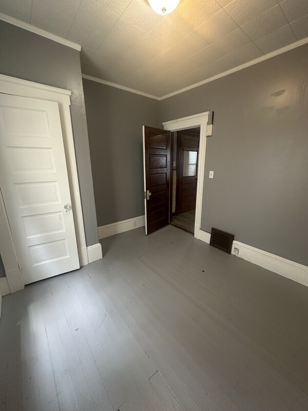 Building Photo - 4014 Woodbridge Ave