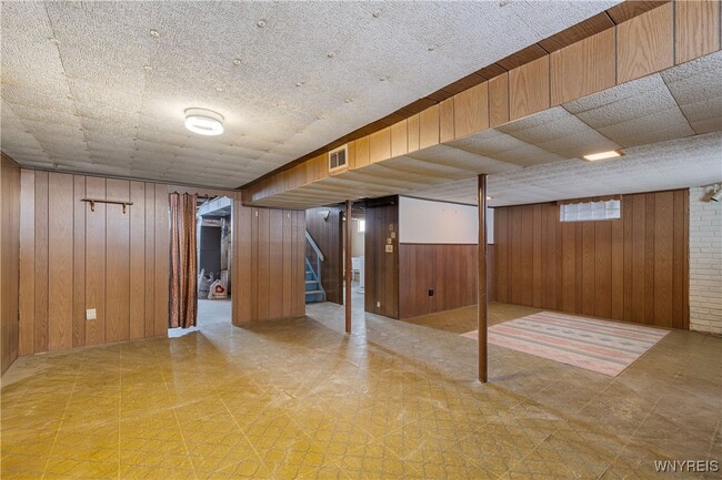 Building Photo - 212 Santin Dr