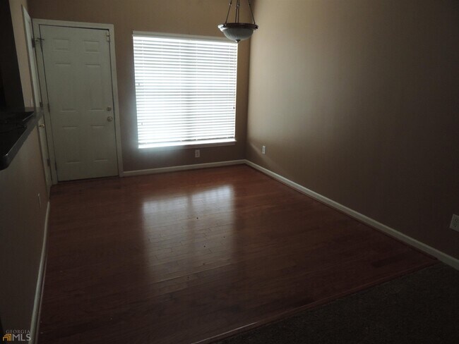 Building Photo - 2841 Walden Lake Bend