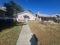 Building Photo - 2 Br 1 Ba available Now