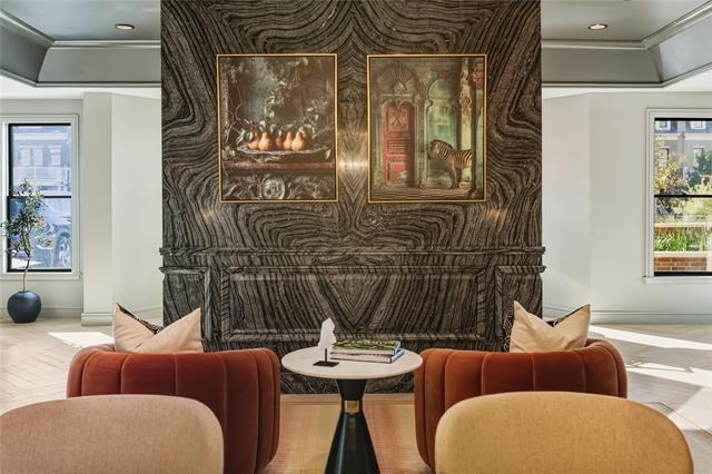 Building Photo - 1530 Meeting St