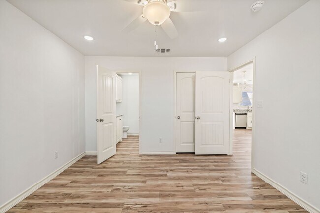 Building Photo - Country Living In Roosevelt ISD!