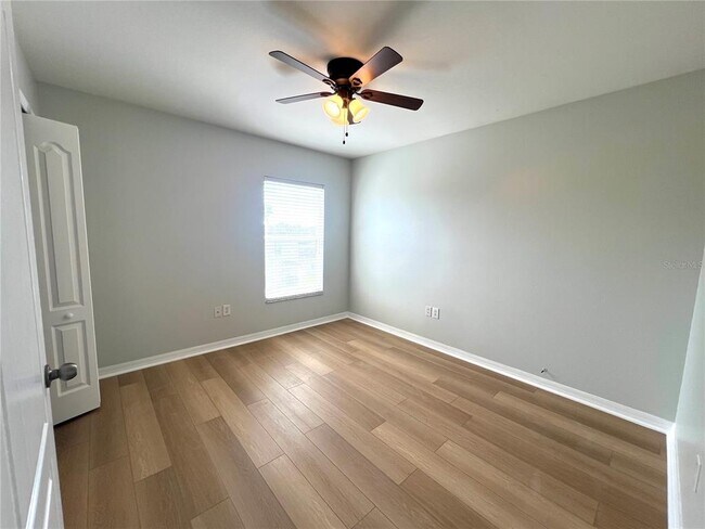 Building Photo - 10631 Shady Preserve Dr