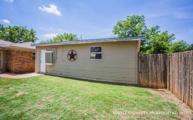 Building Photo - 5504 73rd St