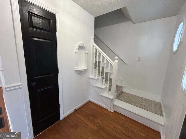 Building Photo - 7065 Wessex Way