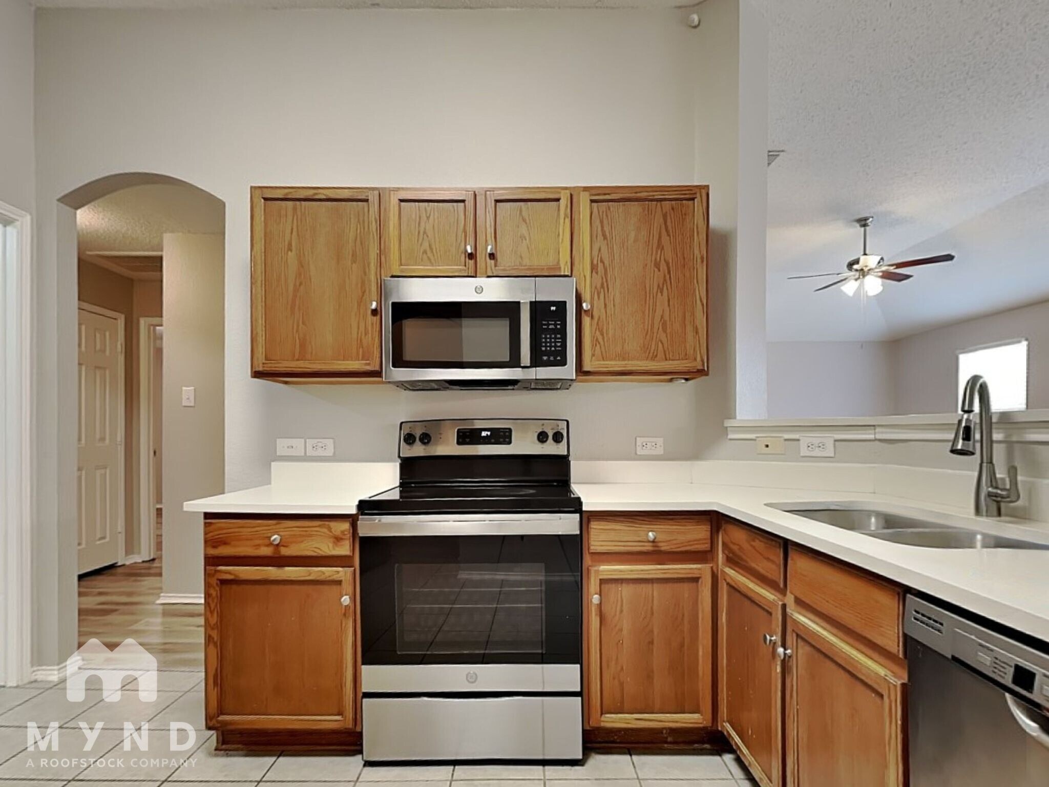 Building Photo - 1122 Buckingham Dr