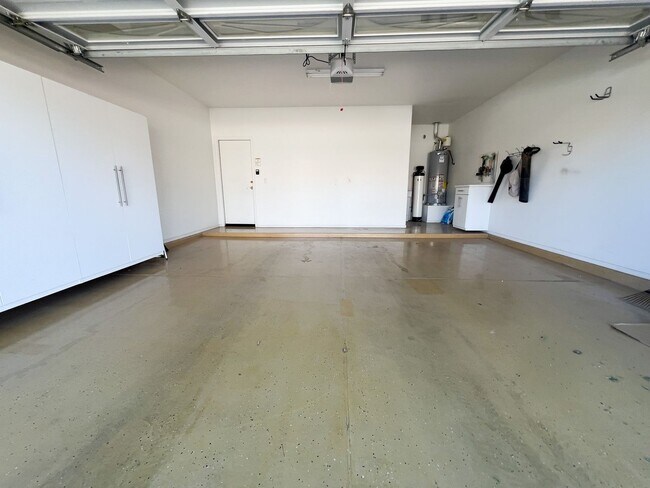 Building Photo - HOUSE - COTTONWOOD - DEL WEB COTTONWOOD RANCH