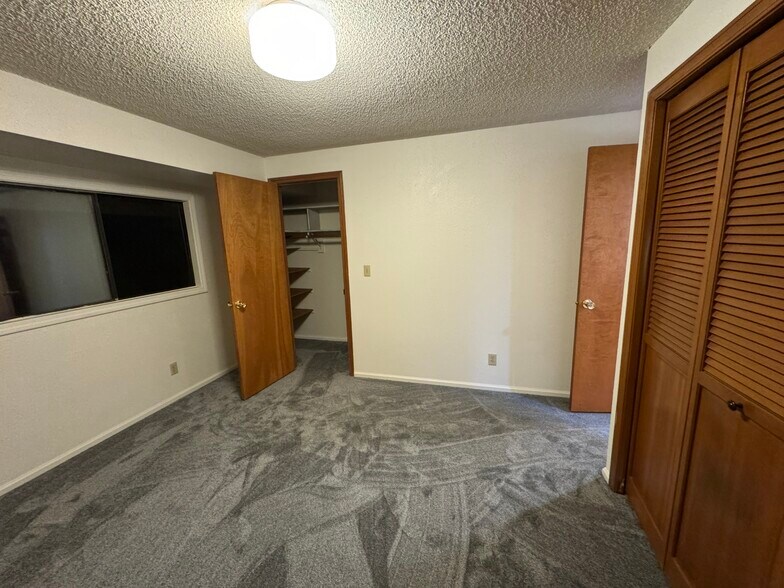 Bedroom 2 - 1293 City View St