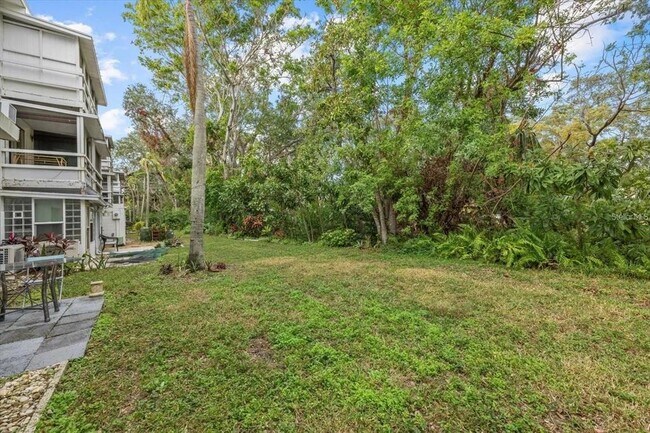 Building Photo - 2047 Canal Dr