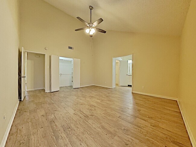 Building Photo - 13406 Meisterwood Dr