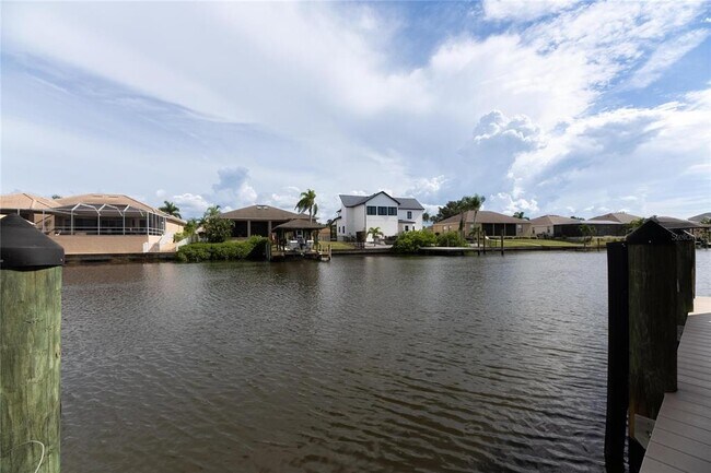 Building Photo - 816 Golf Island Dr