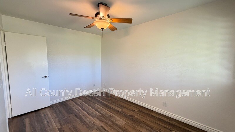 Building Photo - 73885 Saquaro Ct