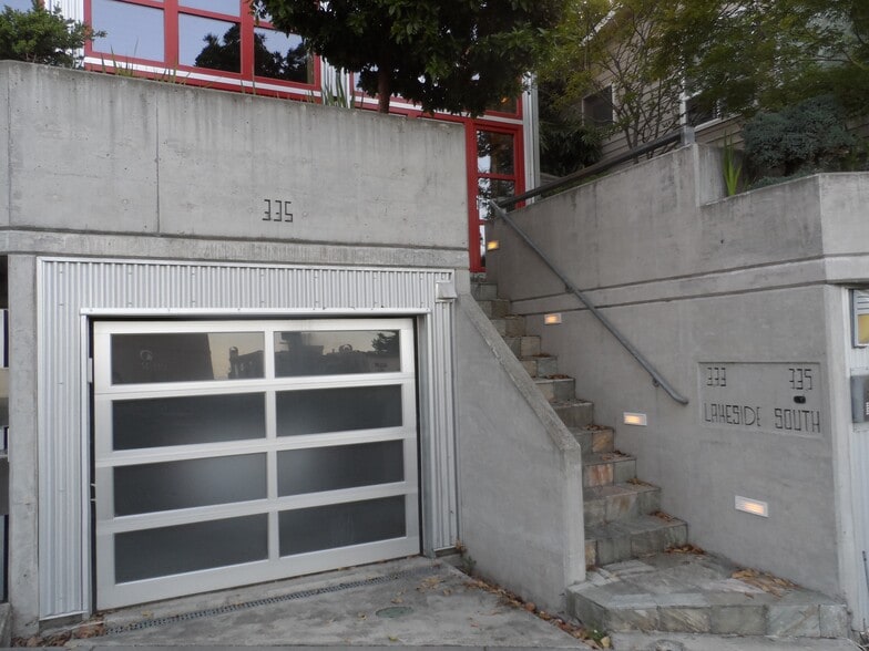 private garage - 335 Lakeside Ave S